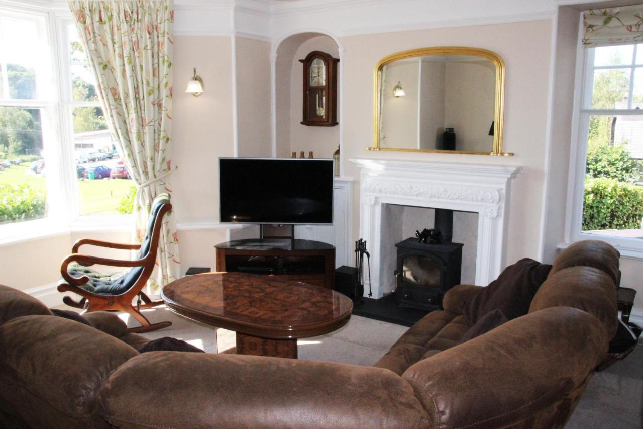 District 4 Bedroom House, Ings, Cumbria. Holiday home *