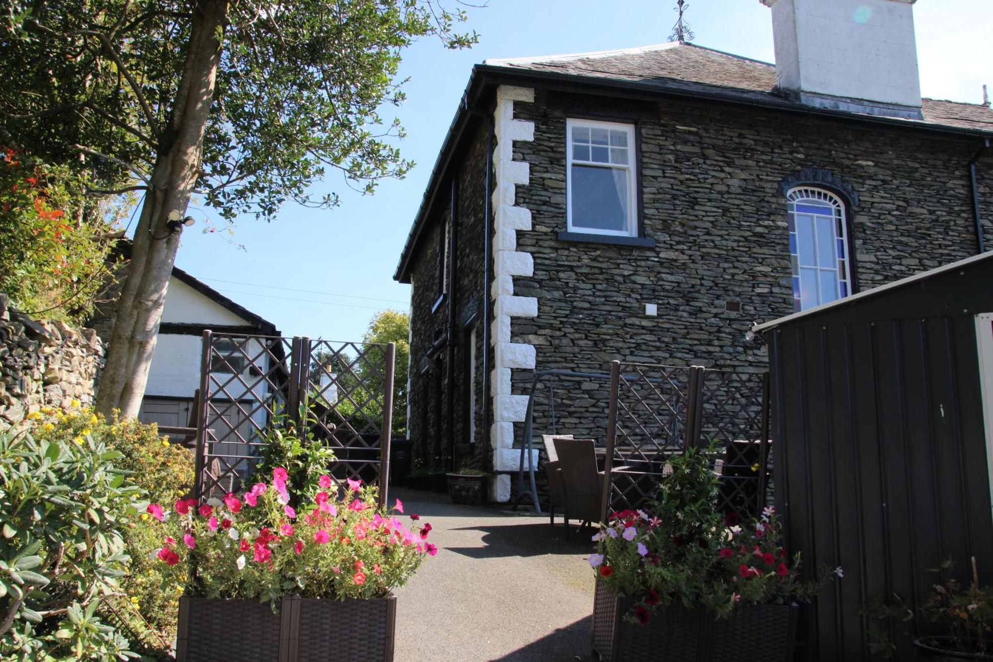 District 4 Bedroom House, Ings, Cumbria. Holiday home *